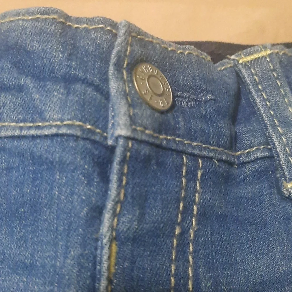 Gymboree skinny jeans size 2T boy or girl